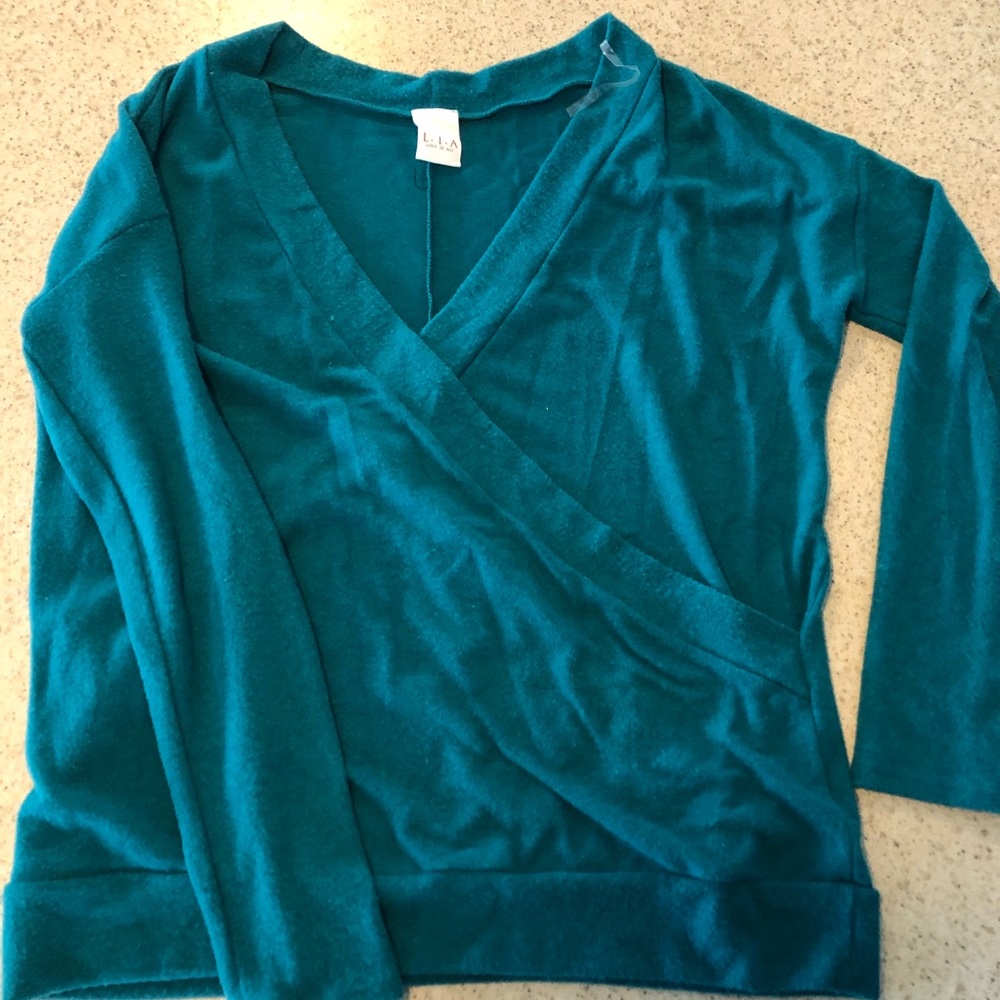 Teal wrap super soft sweater. NWOT